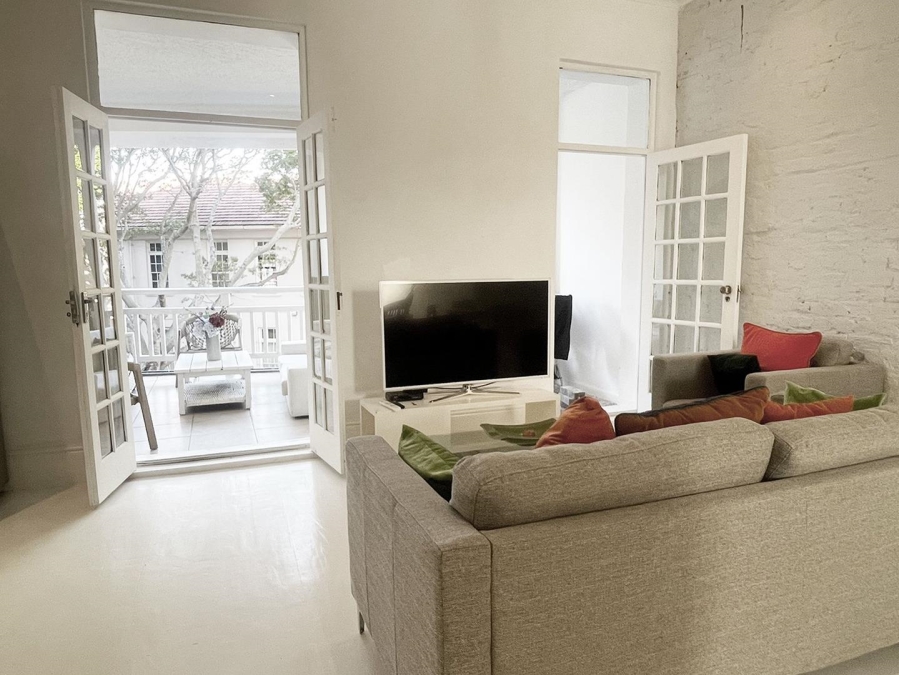 To Let 6 Bedroom Property for Rent in Sea Point Western Cape